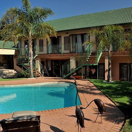 Claires Of Sandton Luxury Guest House Johannesburg Kültér fotó