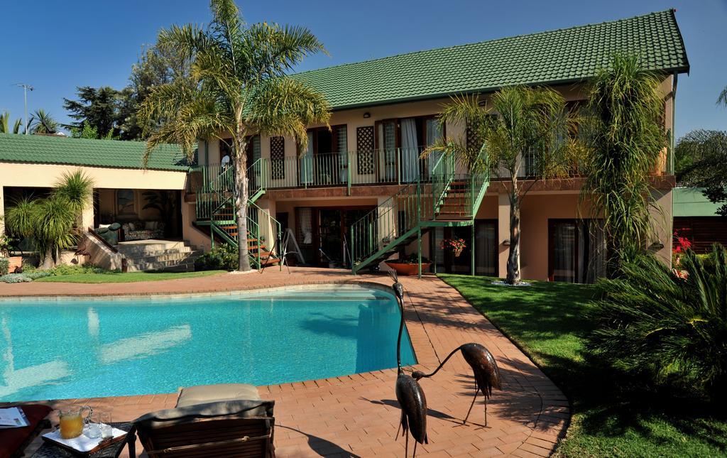 Claires Of Sandton Luxury Guest House Johannesburg Kültér fotó