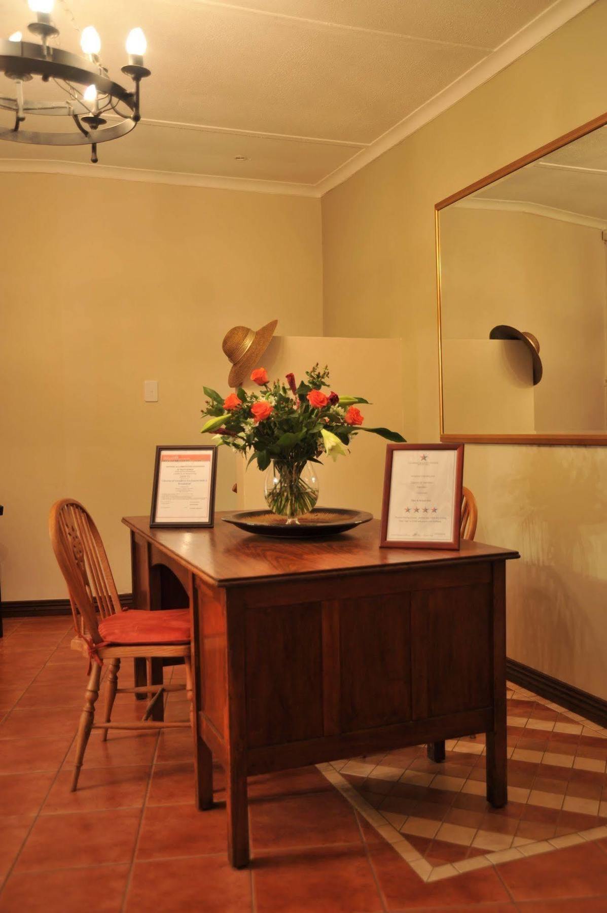 Claires Of Sandton Luxury Guest House Johannesburg Kültér fotó