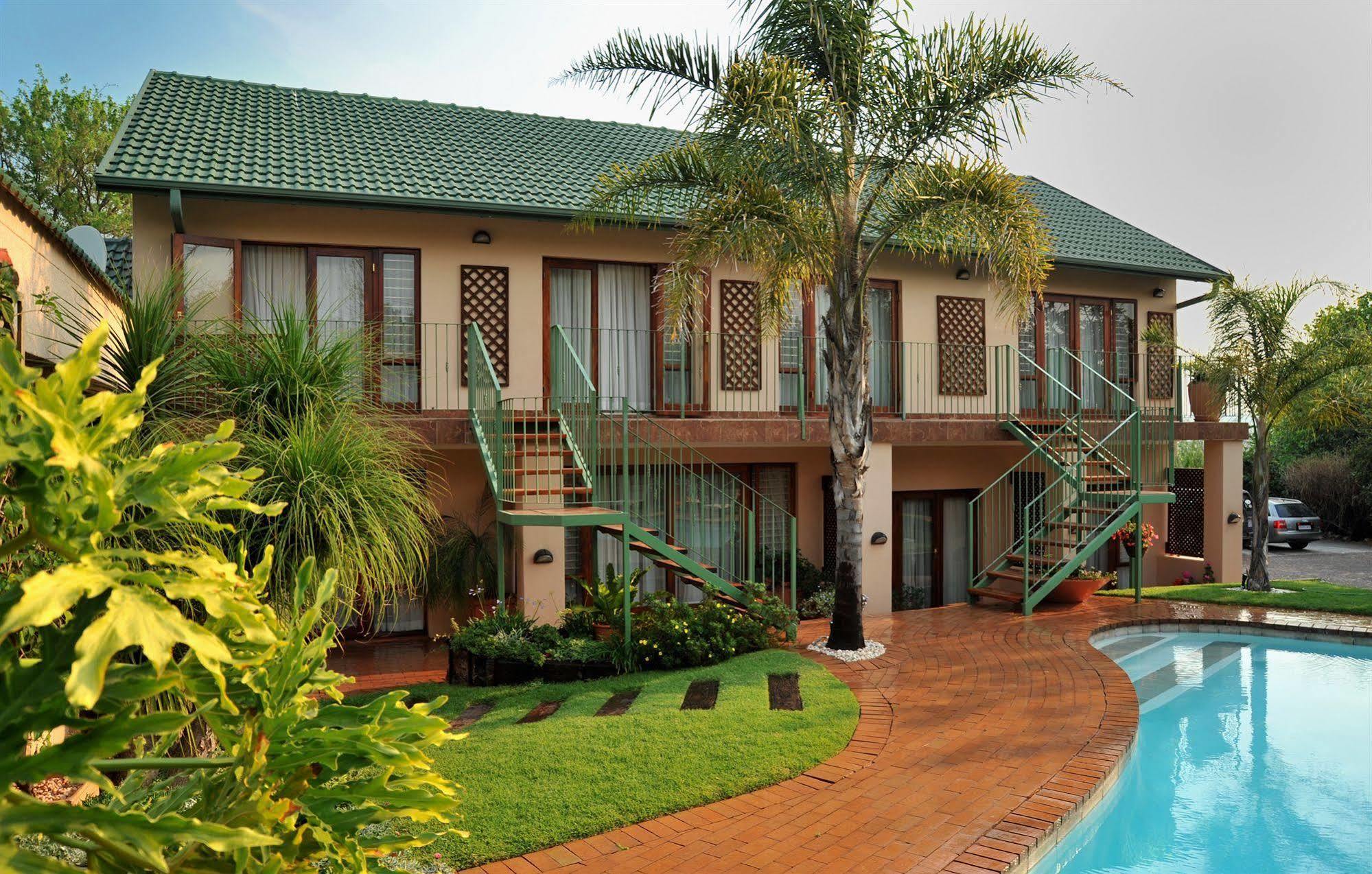 Claires Of Sandton Luxury Guest House Johannesburg Kültér fotó
