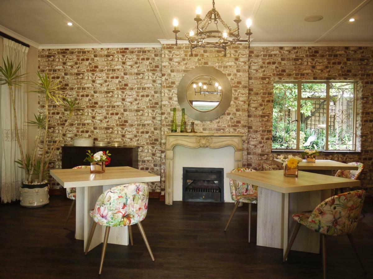 Claires Of Sandton Luxury Guest House Johannesburg Kültér fotó